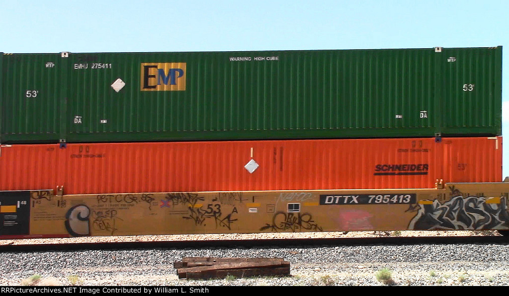 WB Intermodal Frt at Erie NV -126